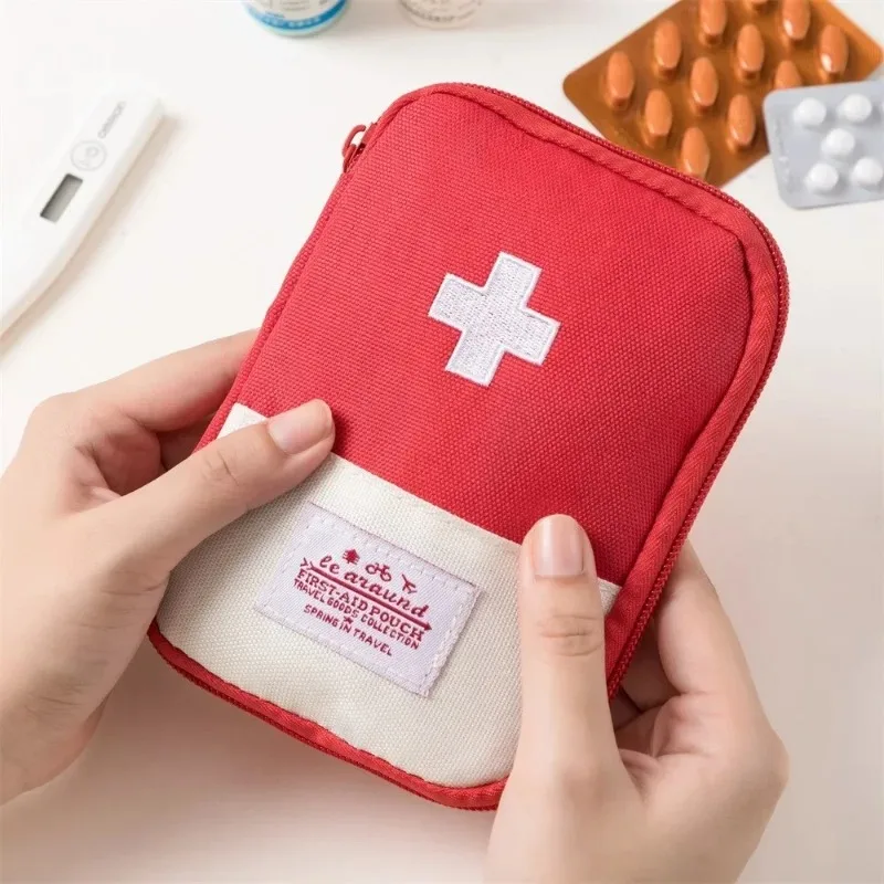 Portable First Aid Kit Bags Me - Outdoor Camping Stores 评论和价格